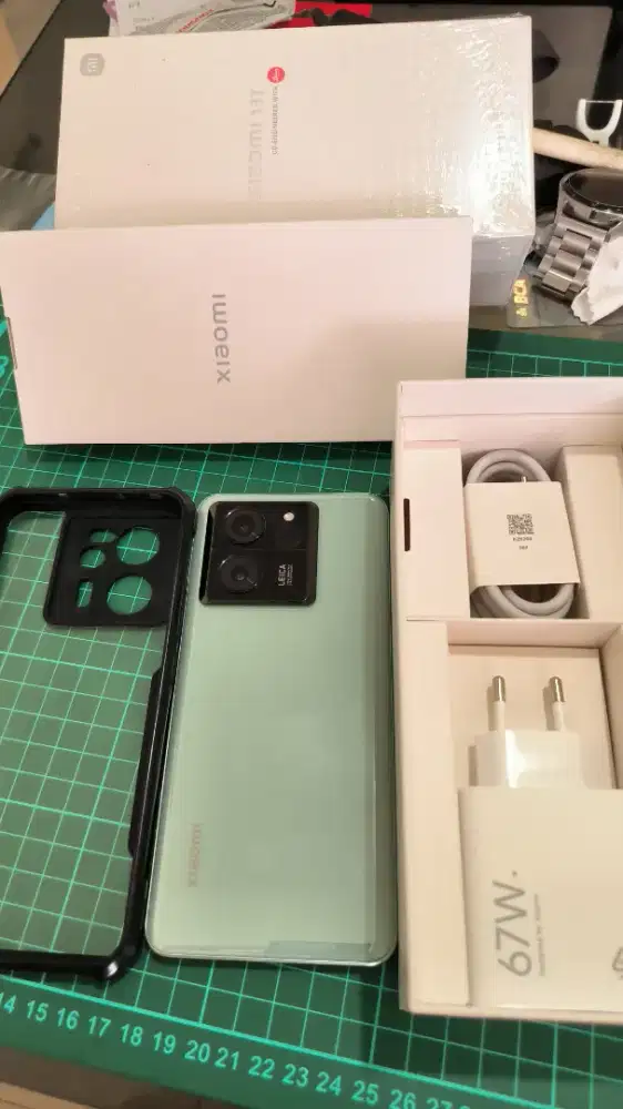 Xiaomi 13 T warna meadow green 12 Gb / 256 GB mulus istimewa