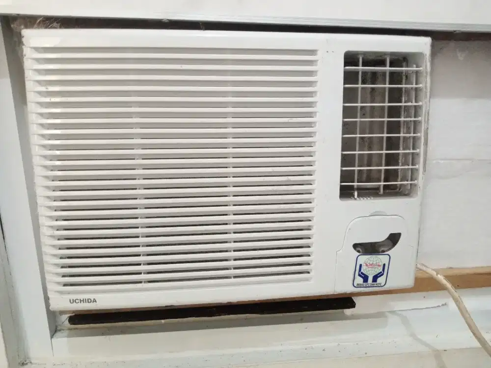 Ac Window UCHIDA 1/2 PK bekas second