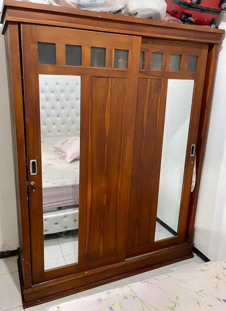 Lemari jati besar ukuran 160x80x200