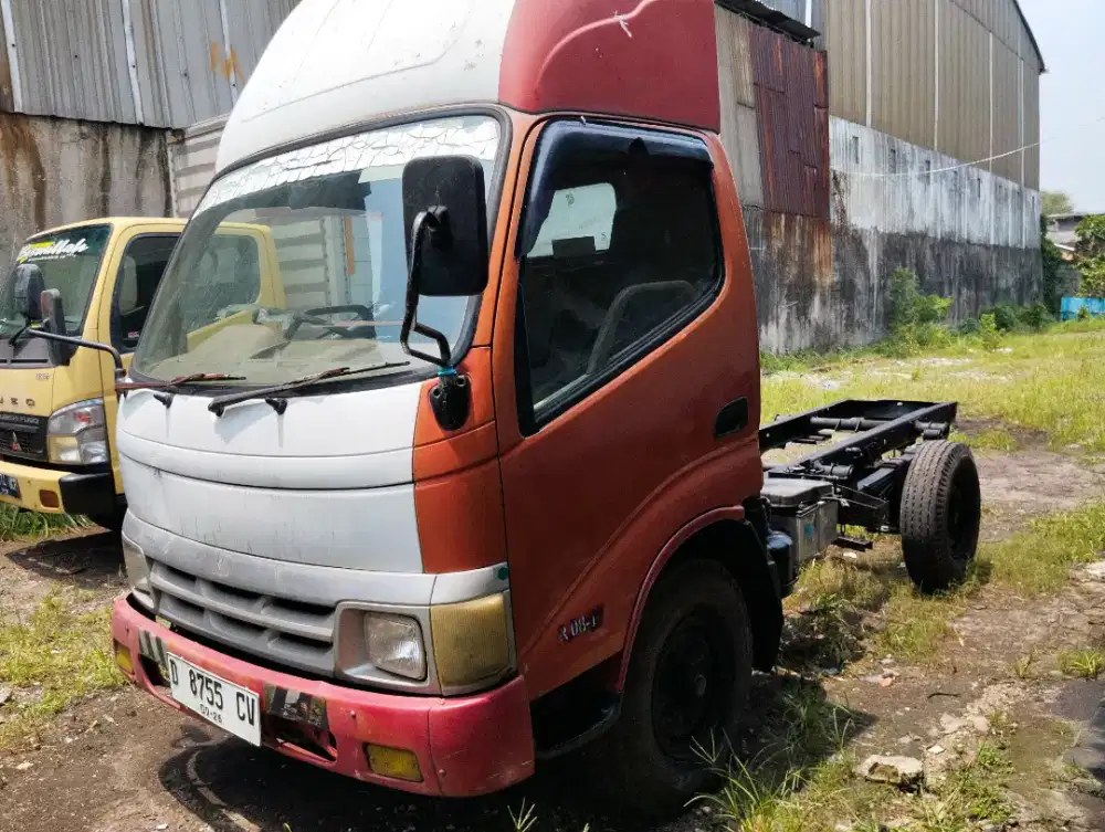 Dyna engkel 4roda thn 2005 pajak panjang 10-2026