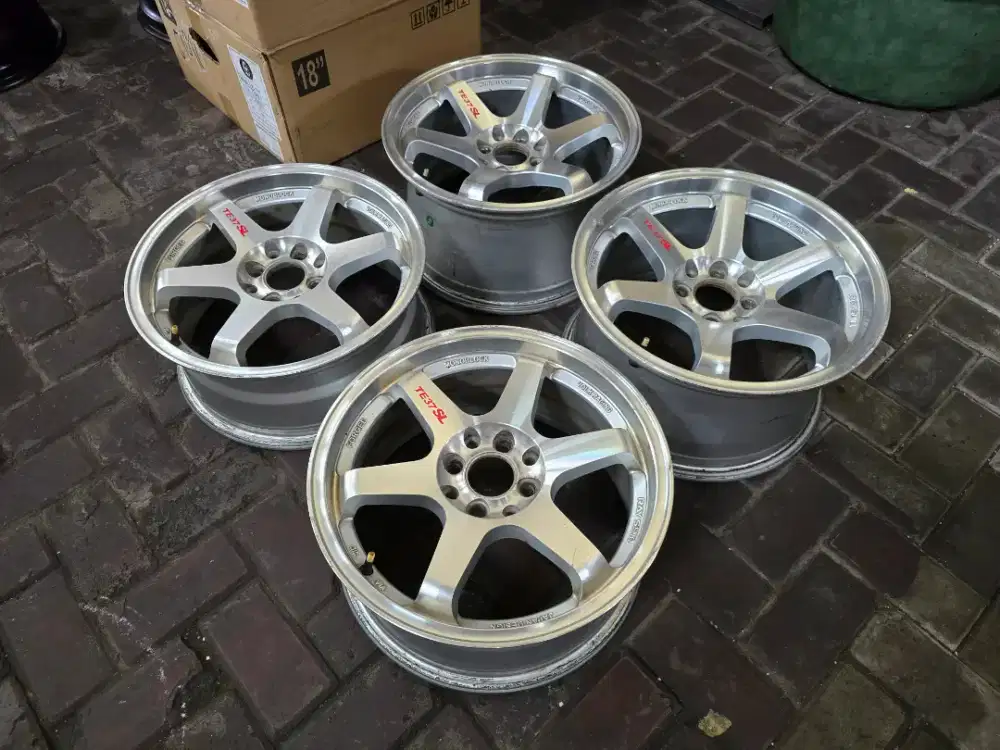 Velg TE37 R16 Avanza Veloz Xenia Livina Alvez Confero Kijang Panther