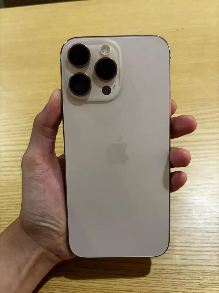 iPhone 16 Pro Max 256GB Desert Titanium