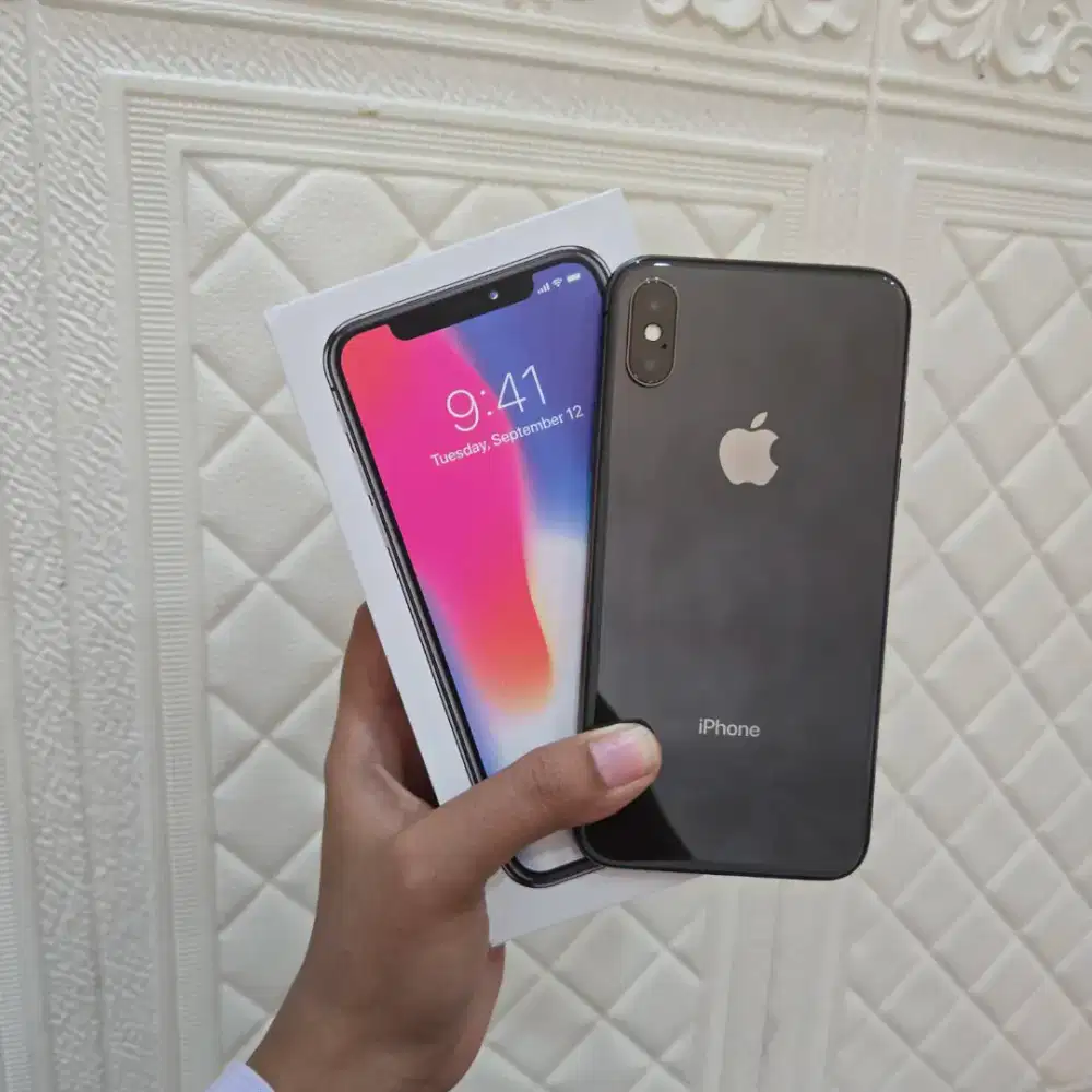 Iphone X 256gb IBOX FULLSET
NOMINUS
