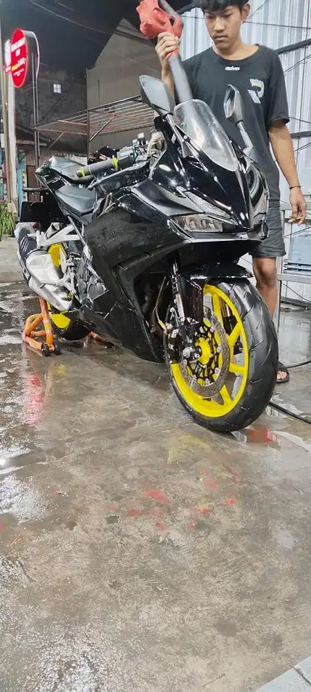 HONDA CBR 250 RR BLACK FREEDOM