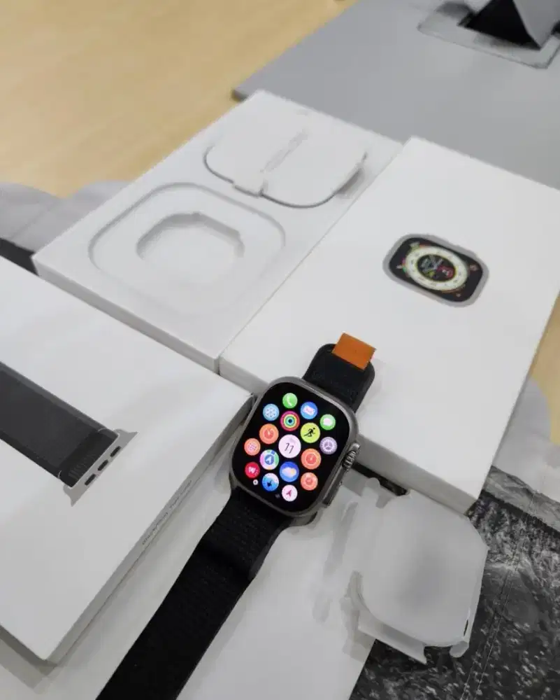 Apple Watch Ultra 49mm BH 99 Kondisi Seperti Baru