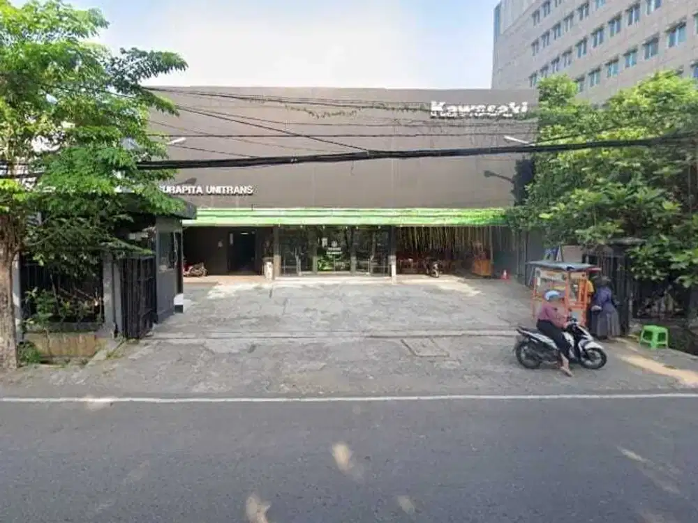 JUAL EX SHOWROOM KOMERSIAL RAYA DIPONEGORO SURABAYA PUSAT JARANG ADA