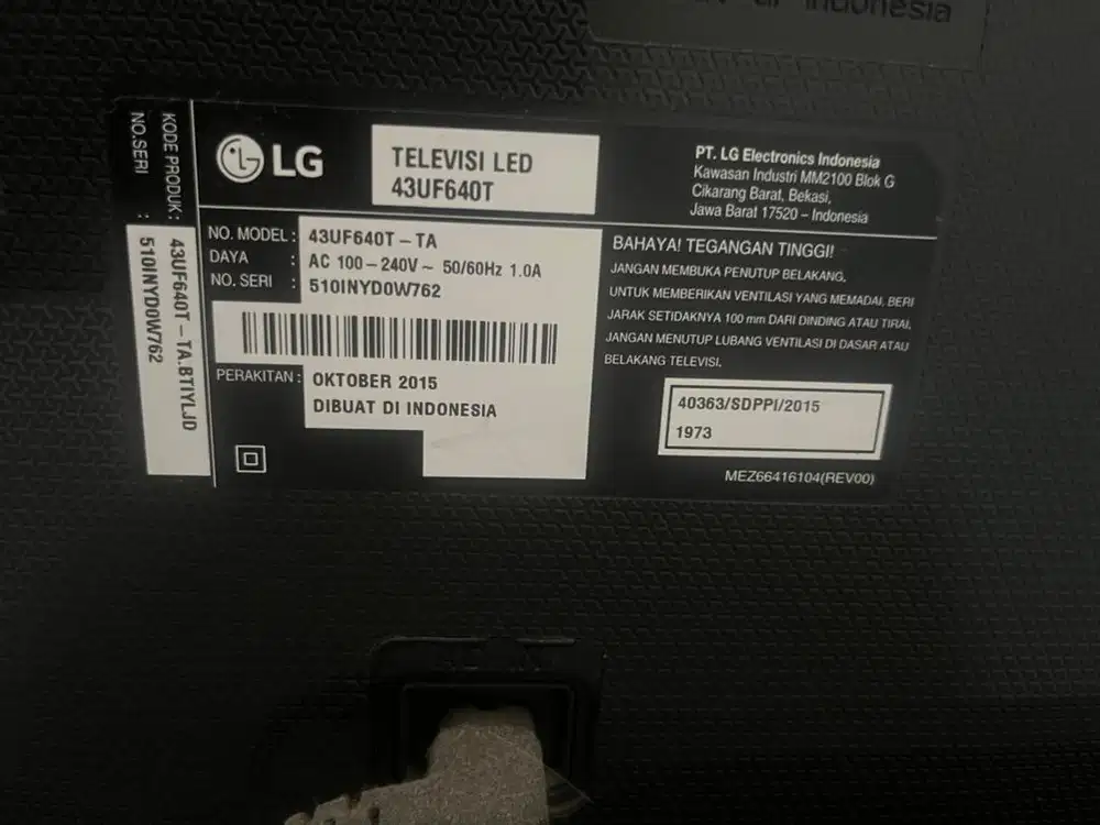 LG smart tv 42 inch 2015 dijual cepat