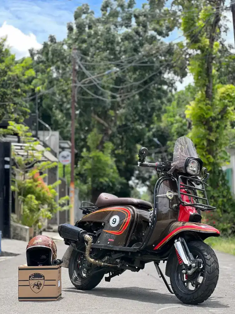 Scomadi adventure 2024 km 800 ( royal alloy django gts forza xmax )