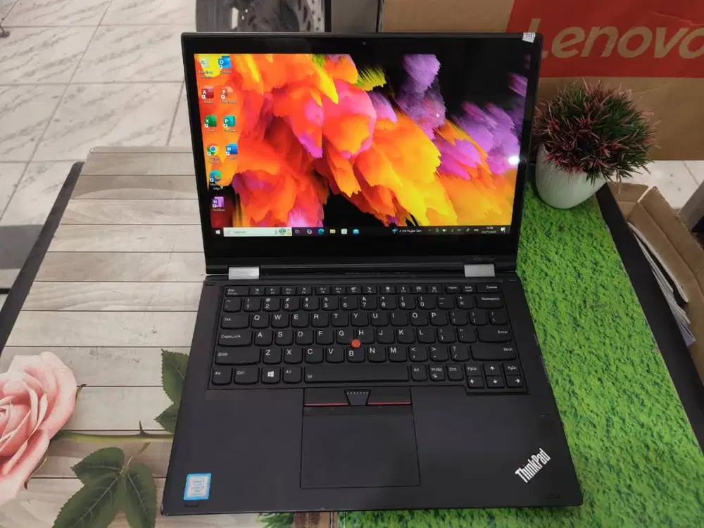 LAPTOP Lenovo Thinkpad Yoga X380 Intel Core i7-8350U RAM 8GB SSD 256GB