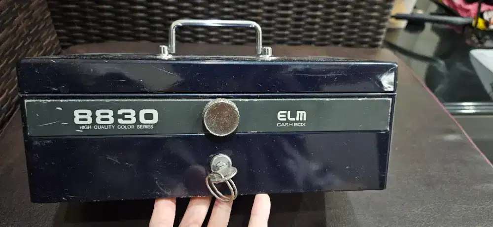 Mesin kasir / Cash BOX