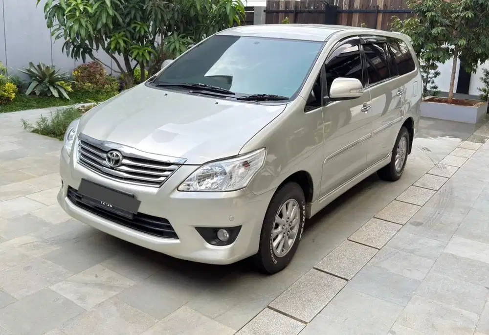Innova Diesel V 2012 Matic