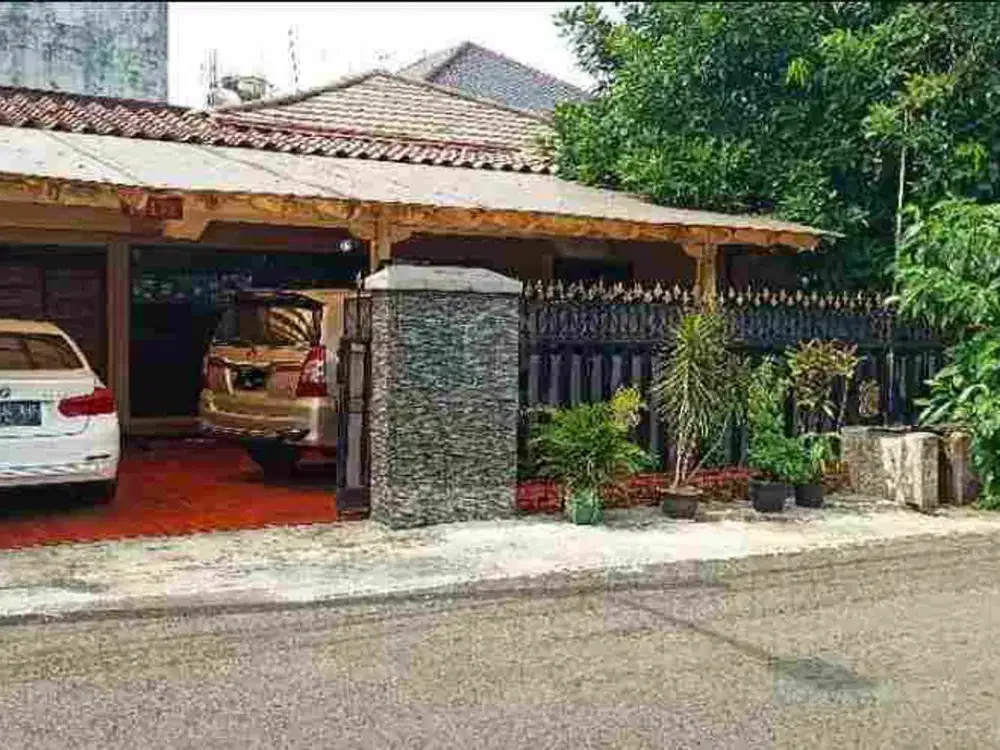 Di Jual Rumah Hunian Asri di Komplek Elite di Depok Jawa Barat