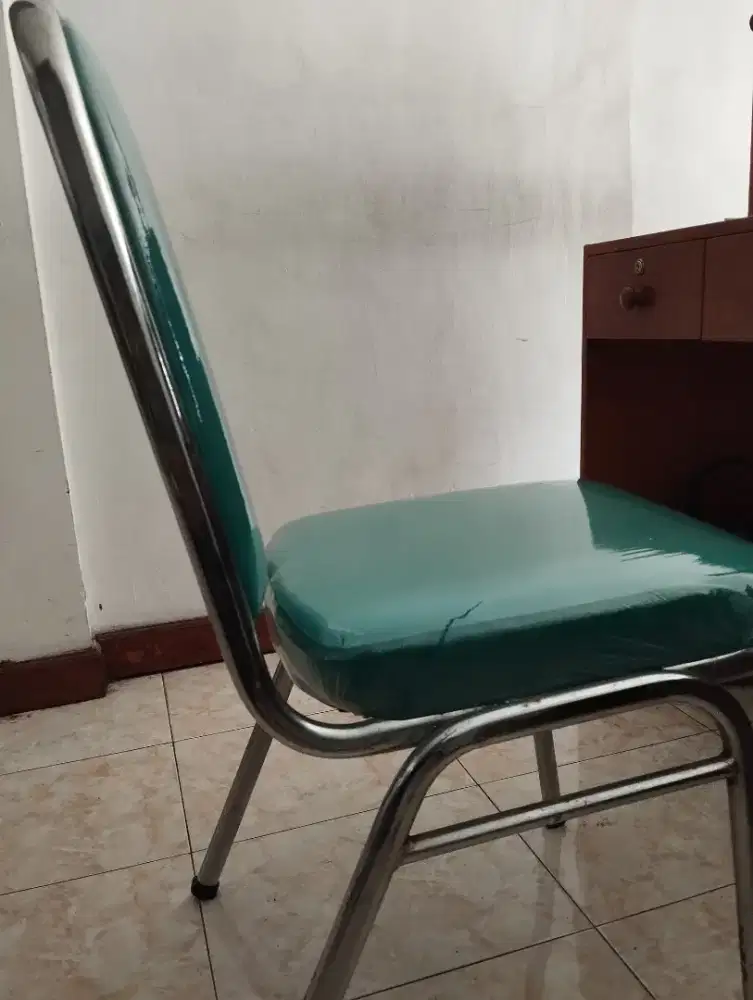 Kursi futura ,rangka stenles