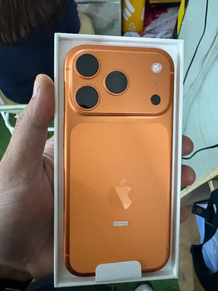 iphone 17 promax 256gb like new