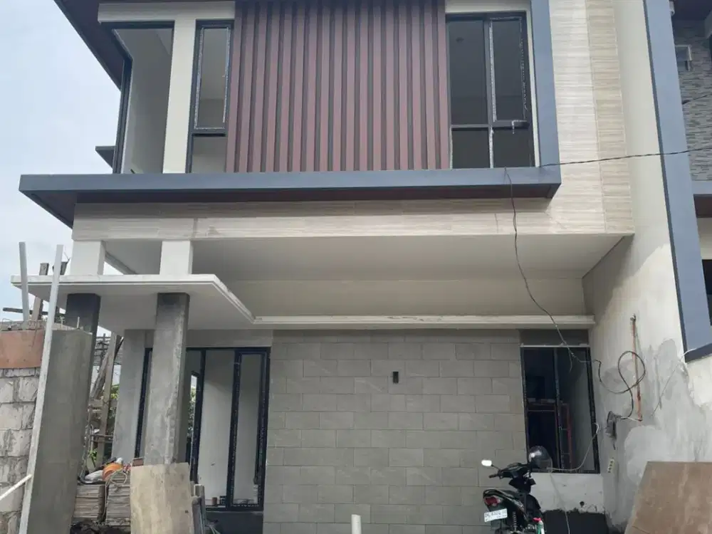 Rumah Baru Minimalis Cakep Klampis Wisma Mukti, One Gate System, Row Jalan Lebar