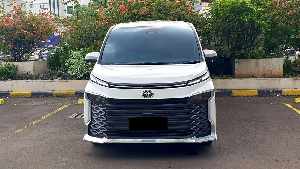 [ GARANSI 5TH ] Toyota Voxy TSS Camera360 2023/2024