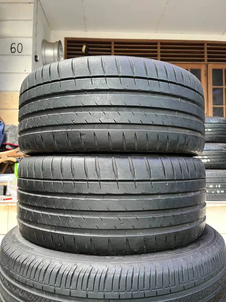 Ban Michelin Pilot Sport 4S 225 35 r19 2Pcs