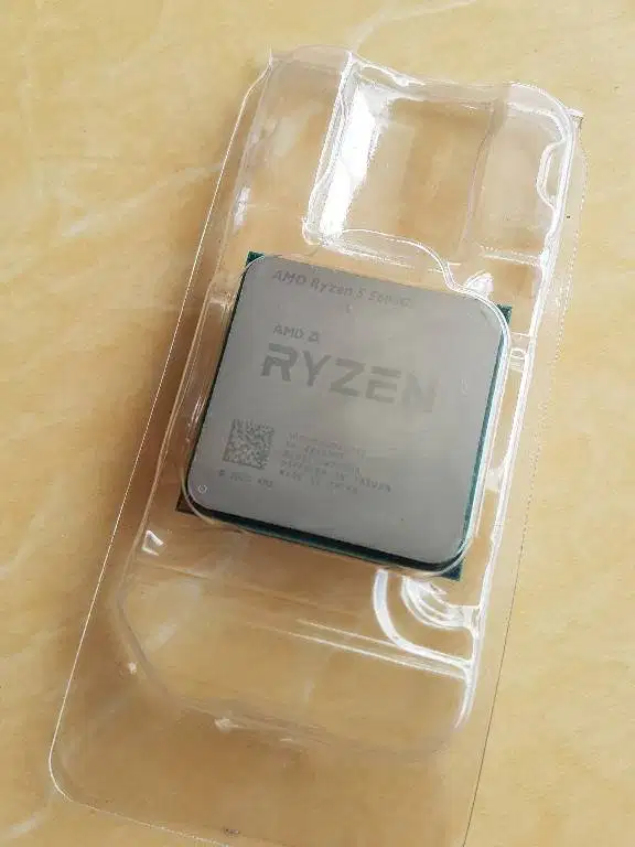 Processor AMD AM4 Ryzen 5 5600g 12 cpu speed to 4.4Ghz Cezanne