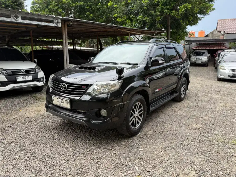 TOYOTA FORTUNER G TRD VNT DIESEL MANUAL 2013