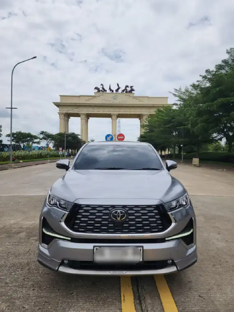 INNOVA ZENIX 2.0 Q HYBRID TSS AT 2024