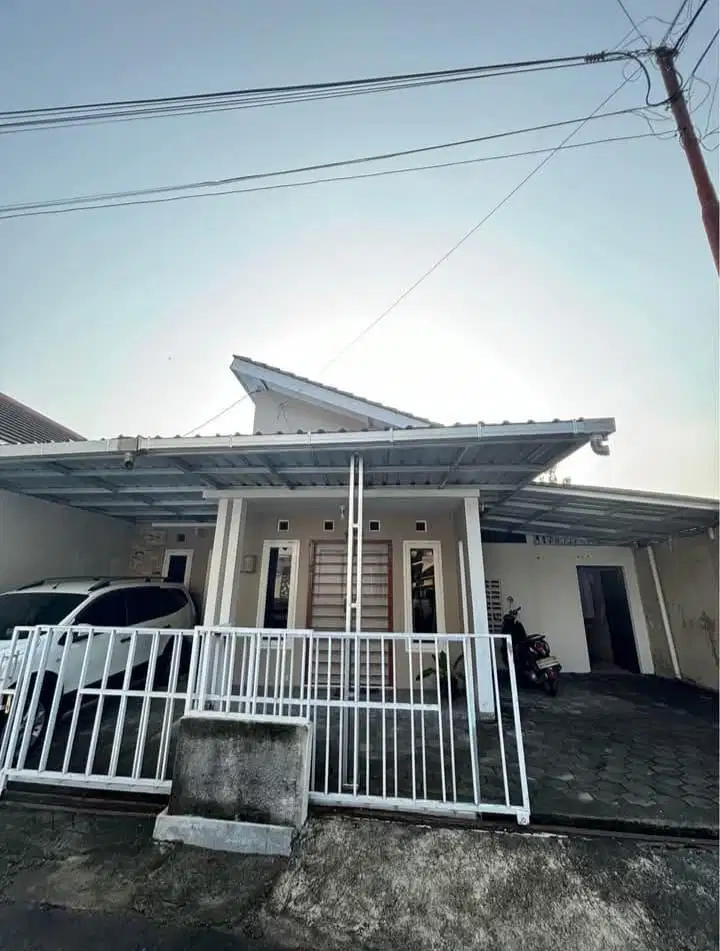 Dijual cepat rumah siap huni full furniture