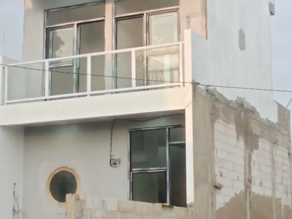 Rumah dijual siap huni di Cihanjuang bonus Free Biaya Legalitas