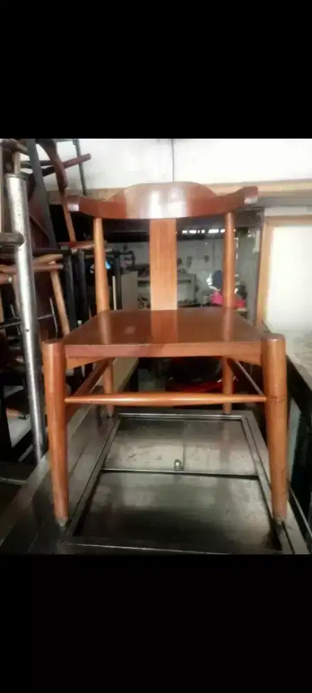 kursi makan kayu mid-century modern