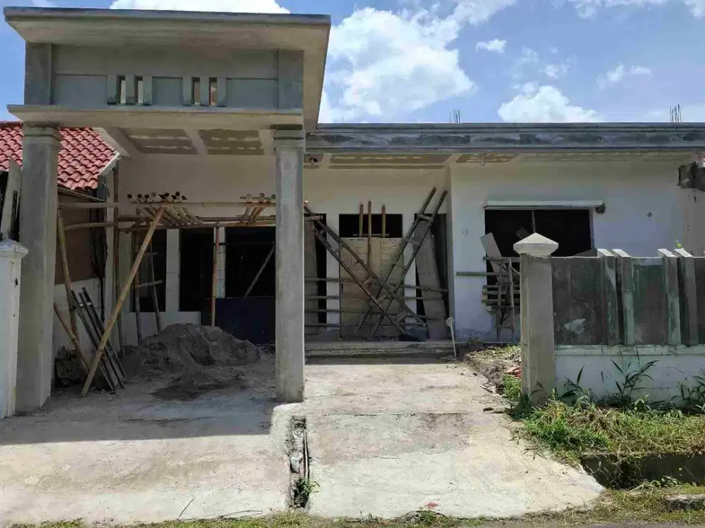 rumah besar di palem semi di jalan utama