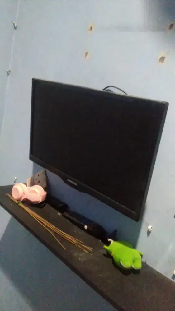 Menerima jual beli tv bekas borong atau satuan