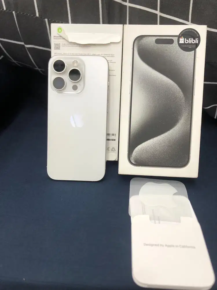 Jual iphone 15pro 128gb kondisi mulus bgt garansi ibox