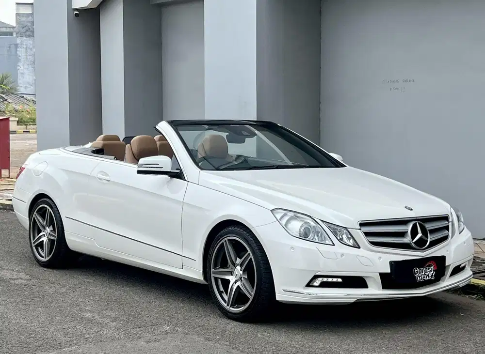 MERCEDEZ BENZ E250 CABRIOLET AT 2011