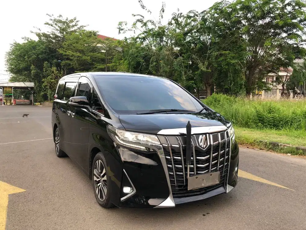 Toyota Alphard 3.5 Q 2021