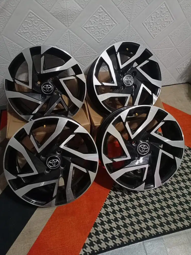 Velg Avanza Veloz Ring 15 Xenia Livina