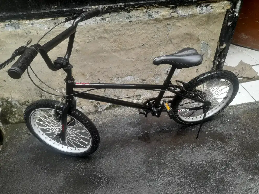Sepeda bmx ukuran 20 in