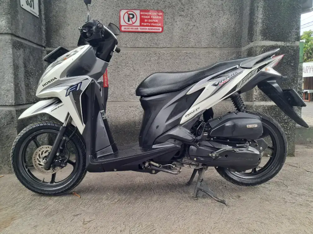 DIJUAL MOTOR VARIO 2013 PLAT AB