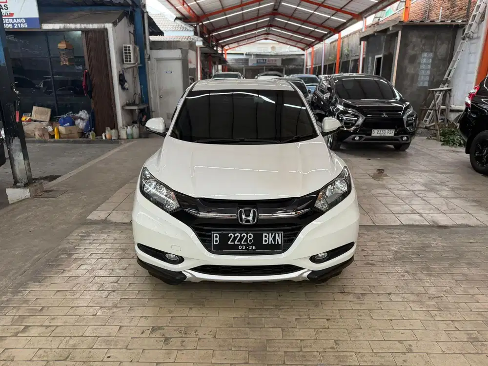 Honda HRV E CVT JBL Edition