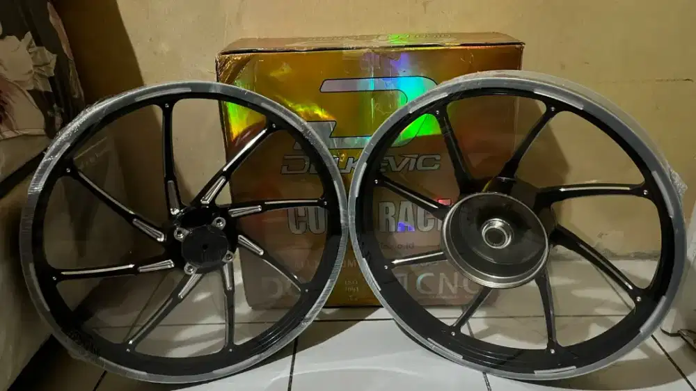 VELG DELKEVIC M8 RING 17 PALANG 8