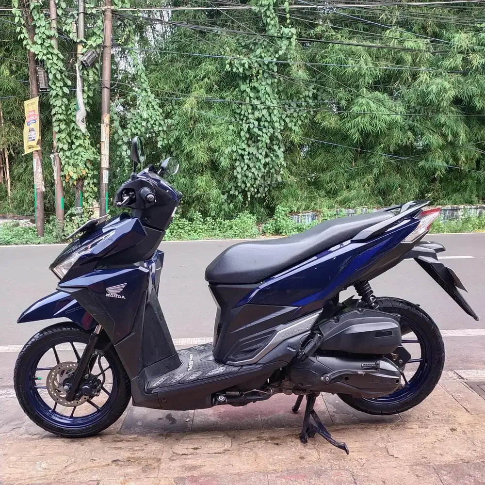 Honda Vario 150 OLD 2018 Biru Mesin Cakep Bagus lengkap