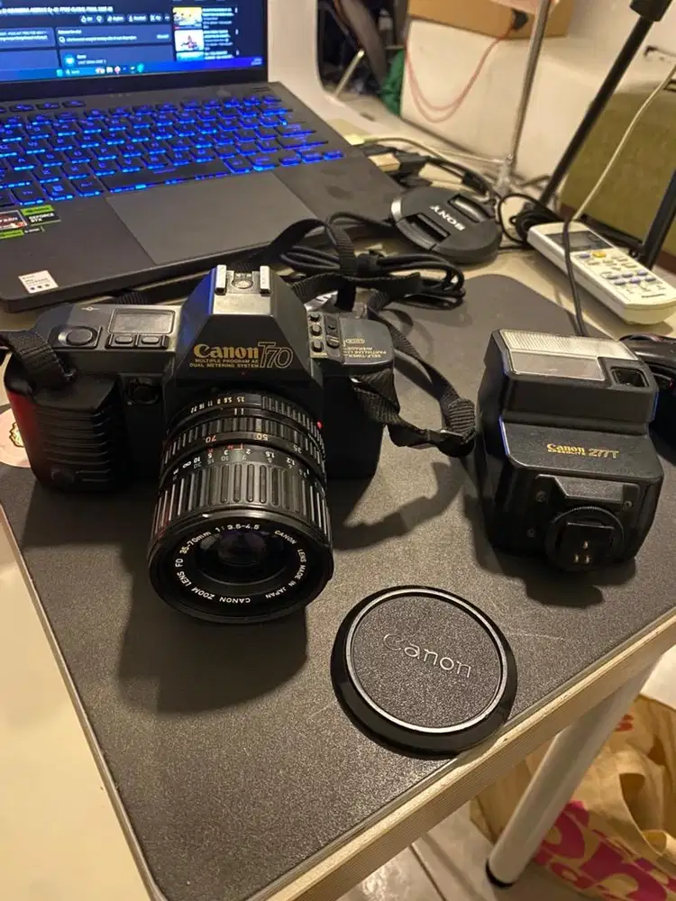 Canon T70 + Lensa Canon FD 35-70 f3.5-4.5