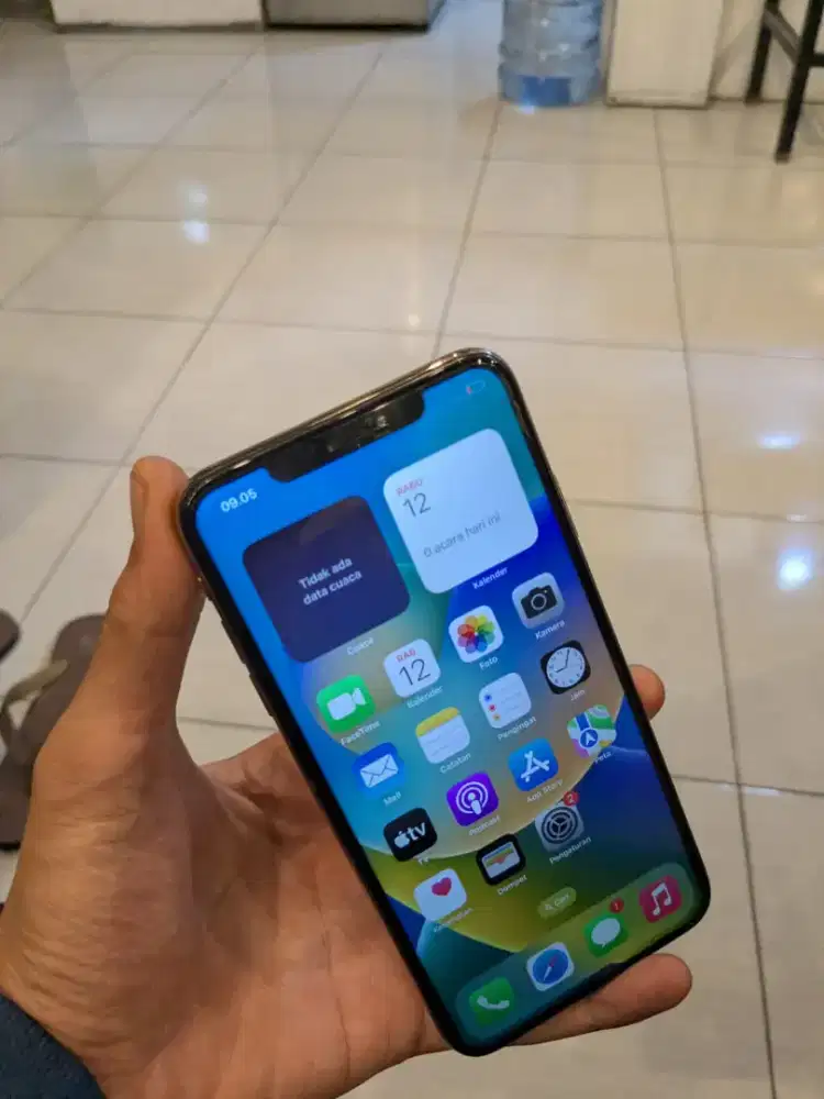 Iphone xs mas second