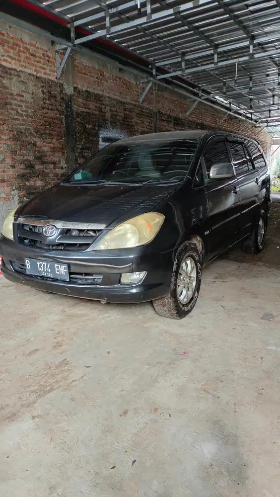 Toyota Kijang Innova 2006 Bensin