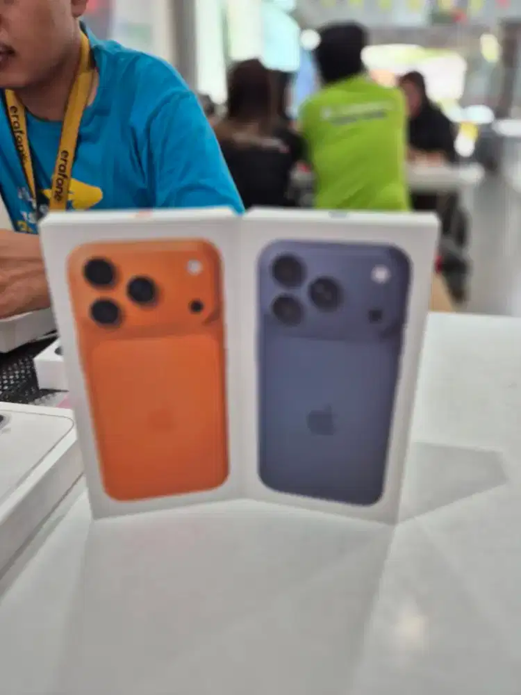 Ready  iPhone 17 Pro 256Gb Cosmic Orange dan Blue, Garansi iBox