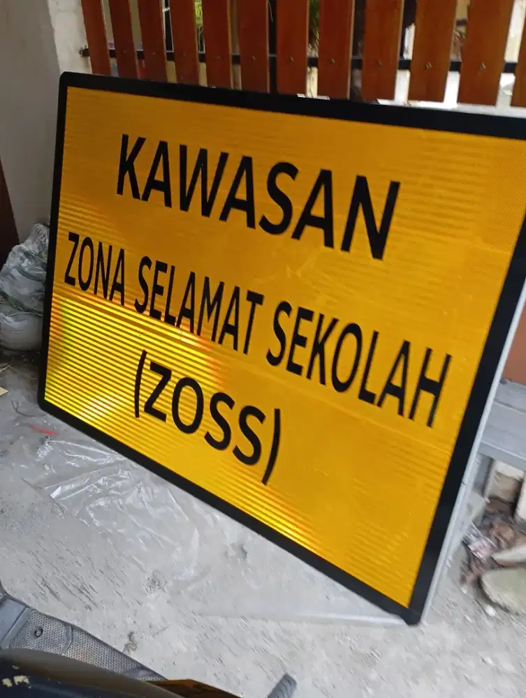 Desain Rambu Spanduk dll