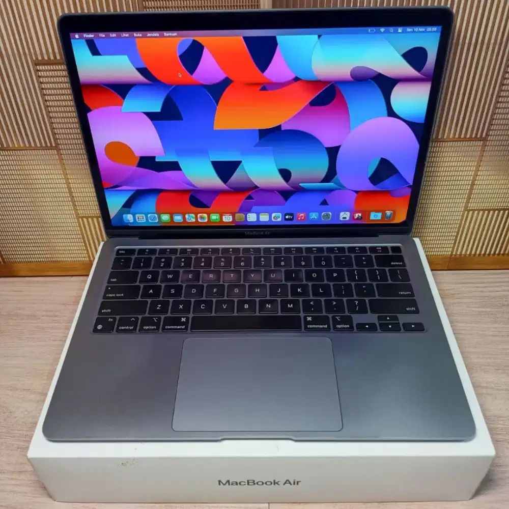 MACBOOK AIR M1 8/256