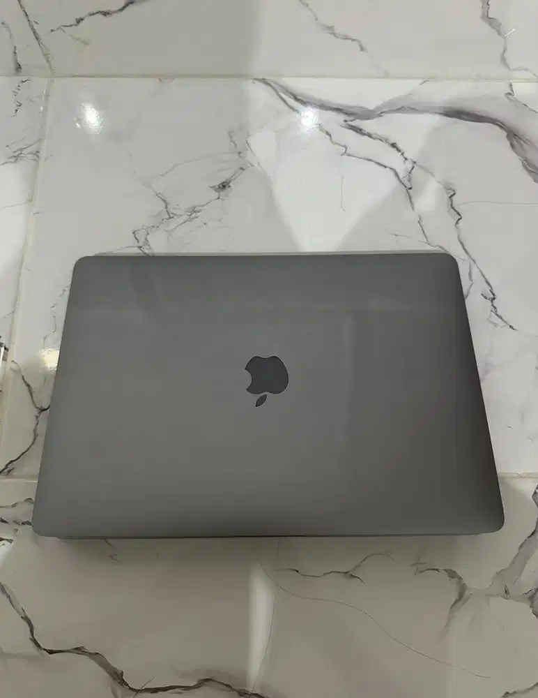 Macbook pro 13inch 2016 i5