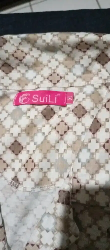 Kemja Lengan Pendek Pria