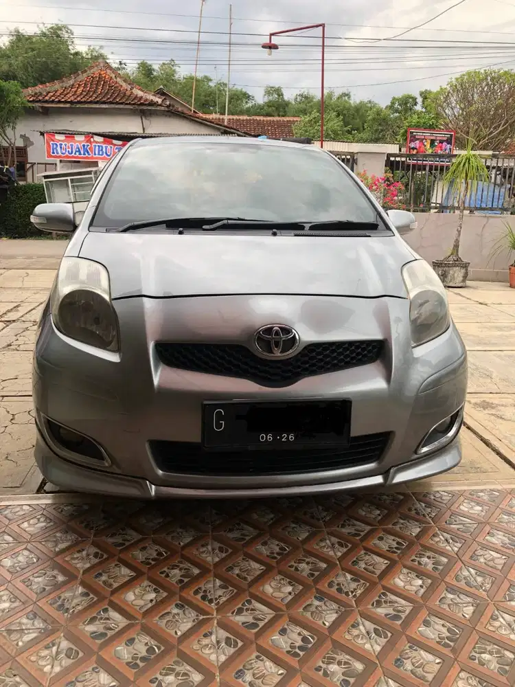 Yaris S M/T tahun 2011