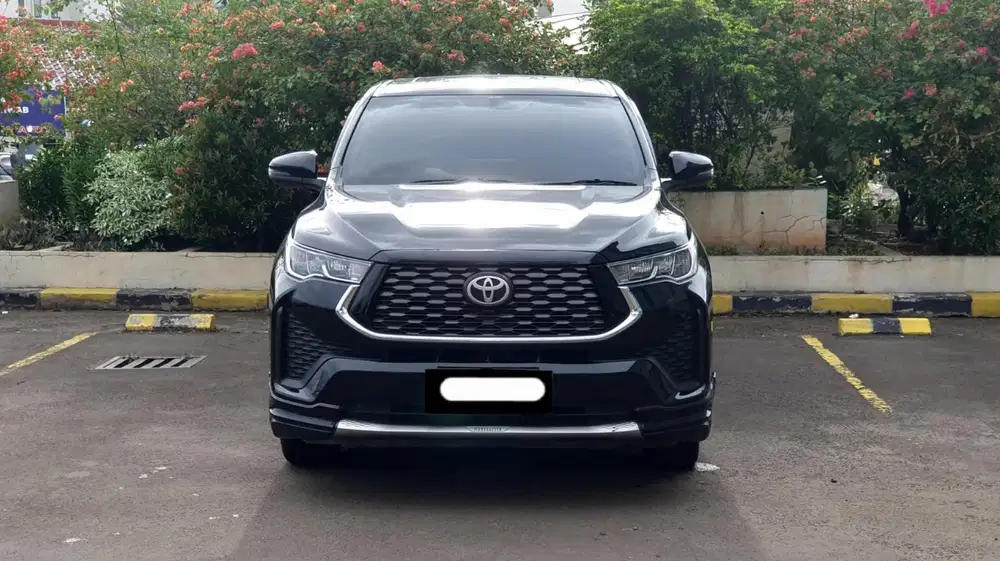 Toyota zenix v hybrid modelista 2024 hitam sunroof