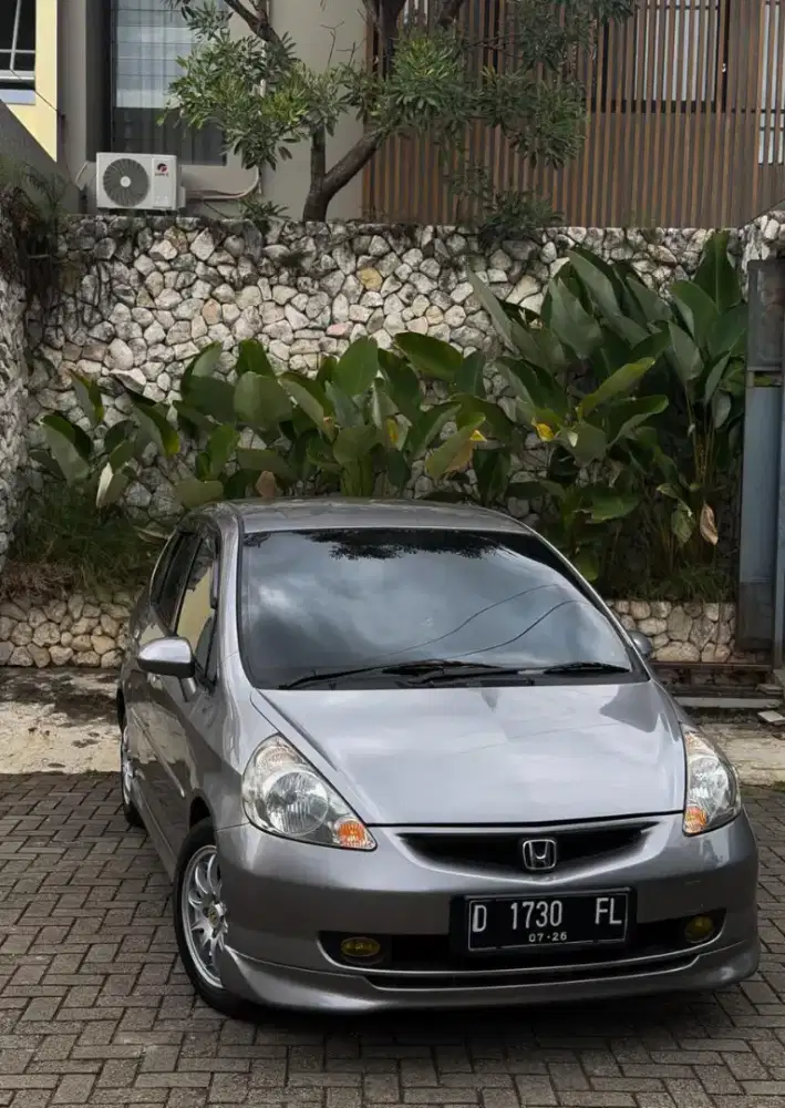 Jazz VTEC Sporty AT 2006 fullset lengkap pajak isi mobil mulus rawatan