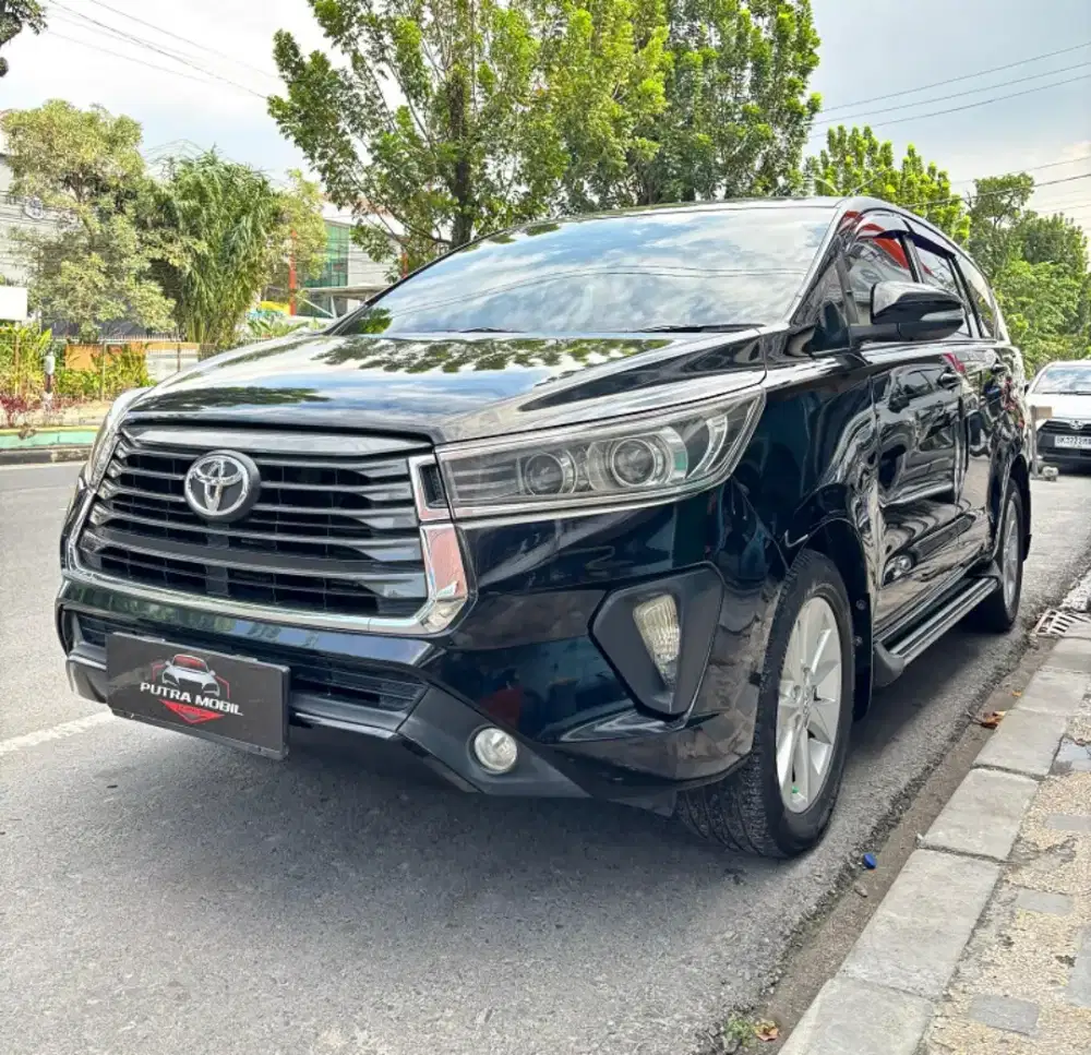 Toyota Innova Reborn 2.4 Diesel / Solar V AT 2016 Hitam